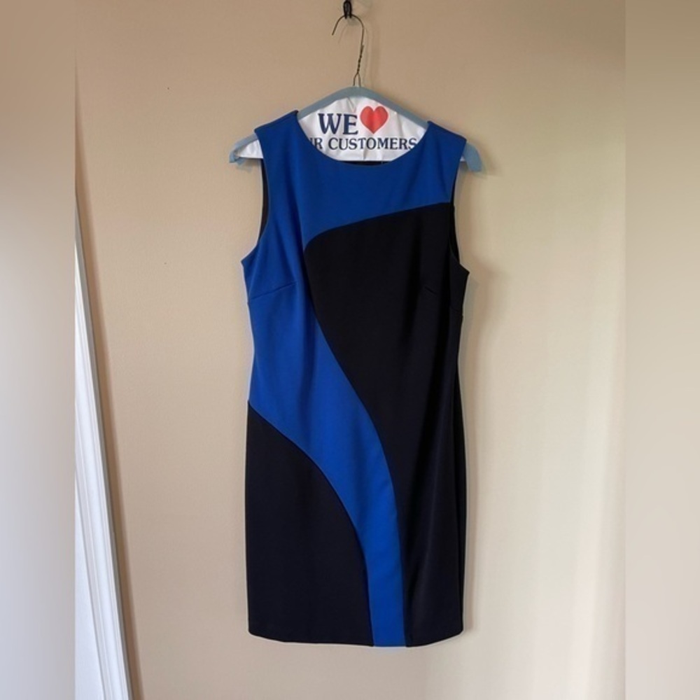 Sandra Darren Blue and Black Sheath Dress Size 6
